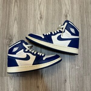 Nike air Jordan retro storm blue 1s